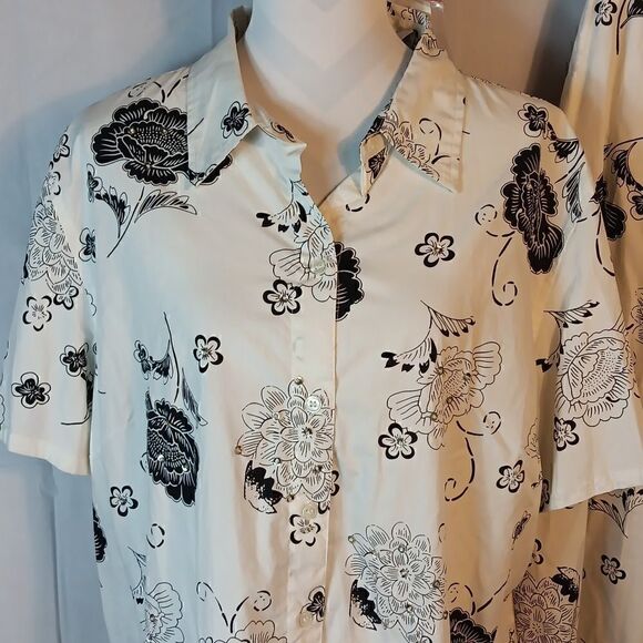 Victoria Jones 2pc. Floral Sequined Capri Set - Picture 2 of 11